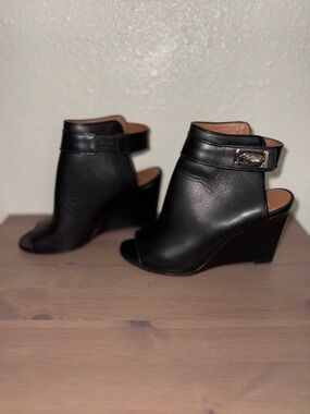 Givenchy Black Tooth Lock Peep Ankle Wedge Booties - Sz 35.5 (5.5)